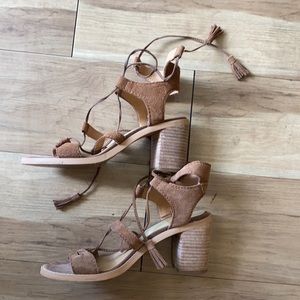 Dolce vita sandals